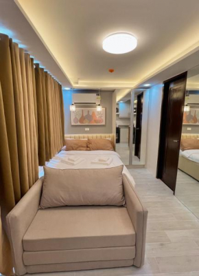 Near AYALA-Charming Studio with Balcony&Great View